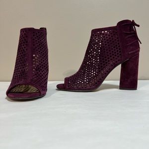 Gianni Bini size 8.5 chunky heel Klaytinn shoe